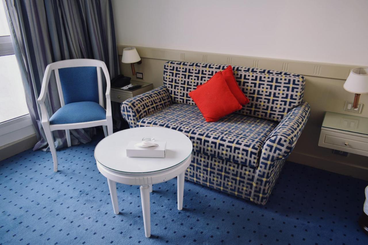 Romance Alexandria Hotel Bagian luar foto