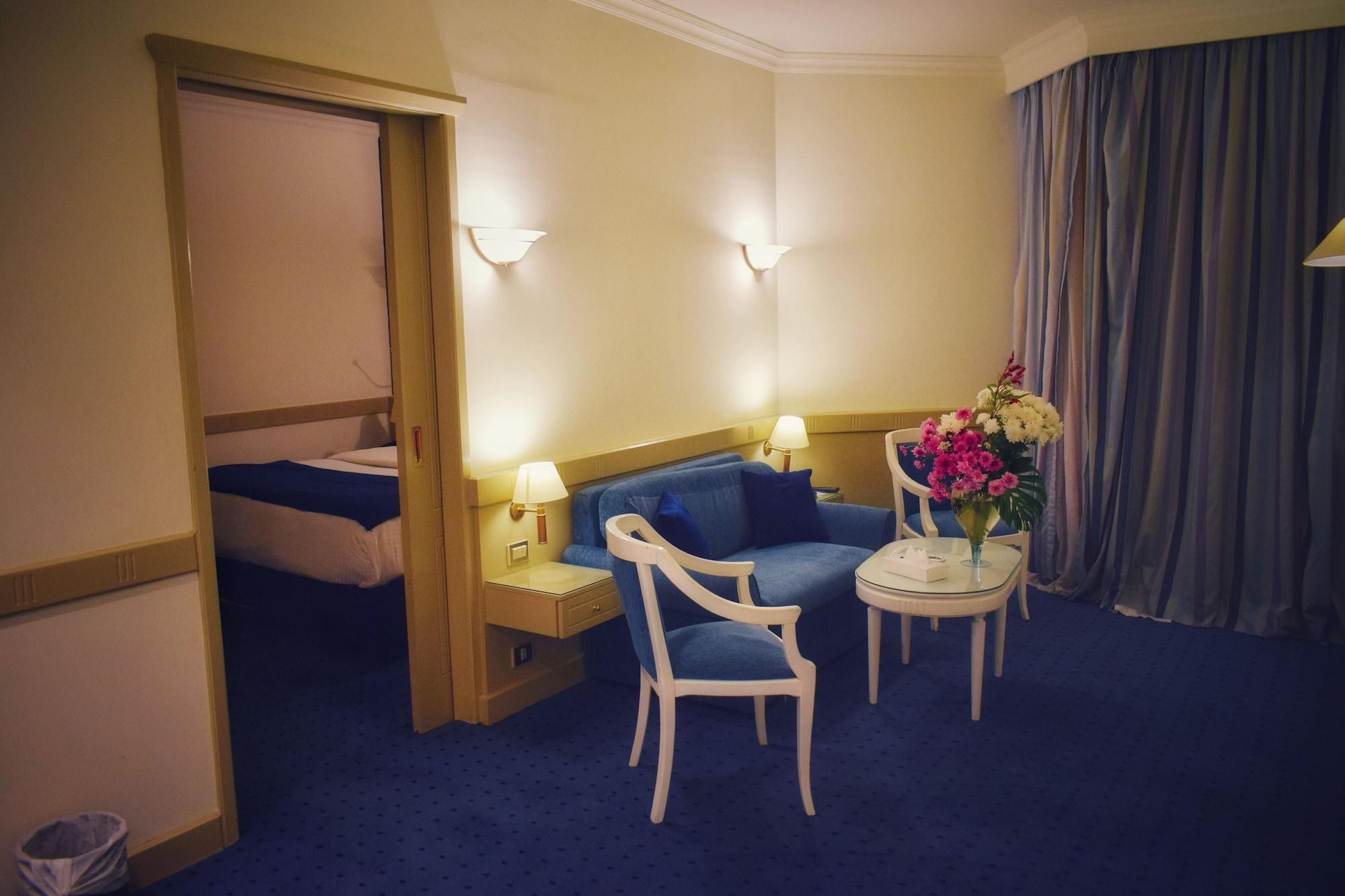 Romance Alexandria Hotel Bagian luar foto