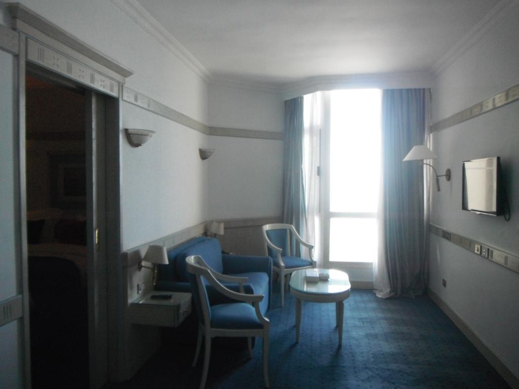 Romance Alexandria Hotel Bagian luar foto